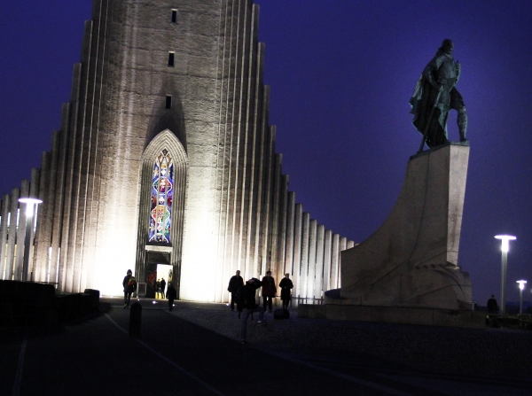 Leifur_Hallgrímskirkja.jpg