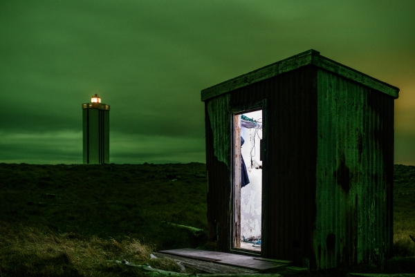 hraunhafnartangi_lighthouse_and_shed.jpg